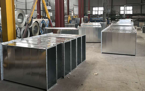 青岛洛阳路地下排烟风管制作成功