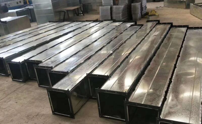 客户<a href='/n1471/http:/p30817/'><b>共板法兰风管</b></a>施工安装完成