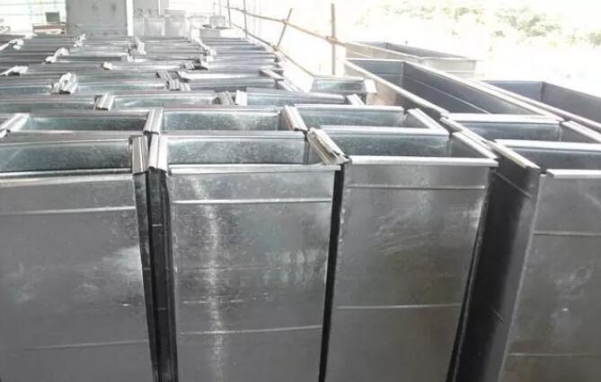 <a href='/n1471/http:/p30817/'><b>共板法兰风管</b></a>制作安装完工