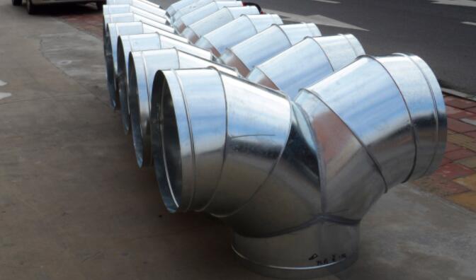 实验室安装青岛<a href='/n1571/http:/p29917/pshow-299-756-7.html'><b>通风管道</b></a>的相关注意事项