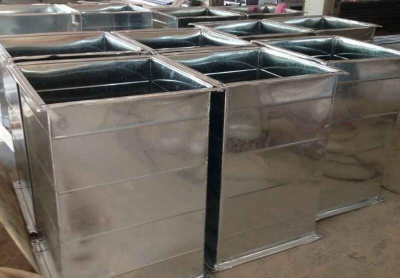 <a href='/n1571/http:/p30817/'><b>共板法兰风管</b></a>安装时的制作工艺流程