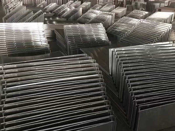 青岛<a href='/n1571/http:/'><b>风管加工</b></a>