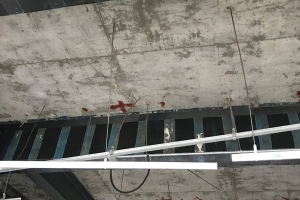 信阳市公交车停保场加固